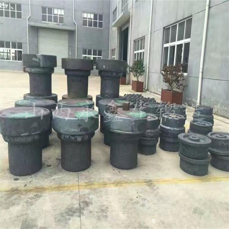 20CrMo耳轴锻件