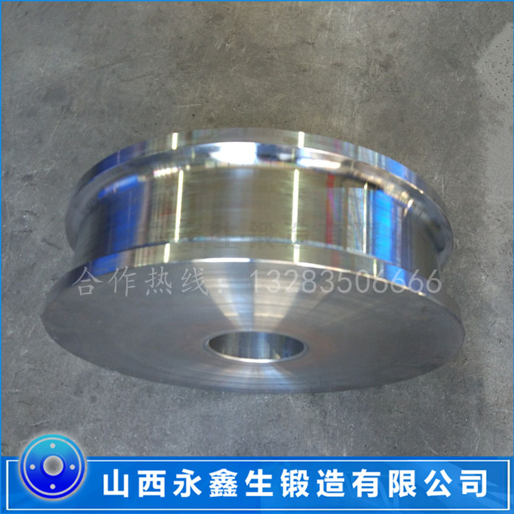 辗钢车轮锻件