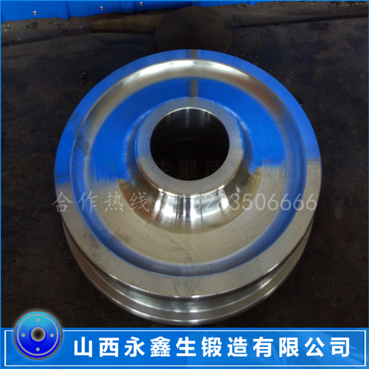 双跨链斗卸车机车轮锻件