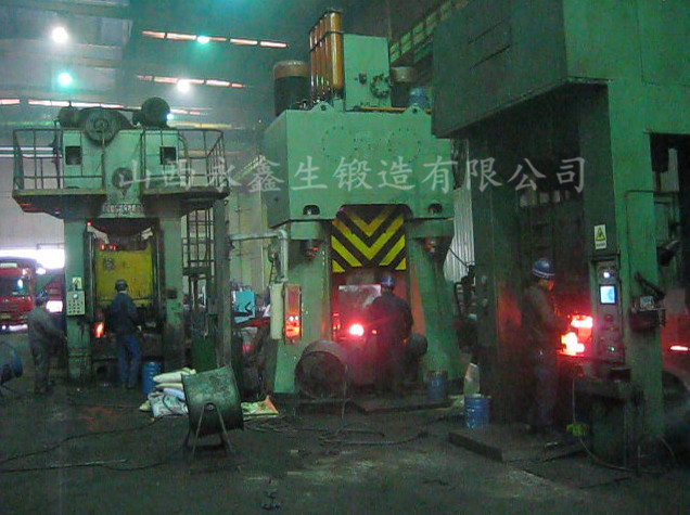 锻造厂一角